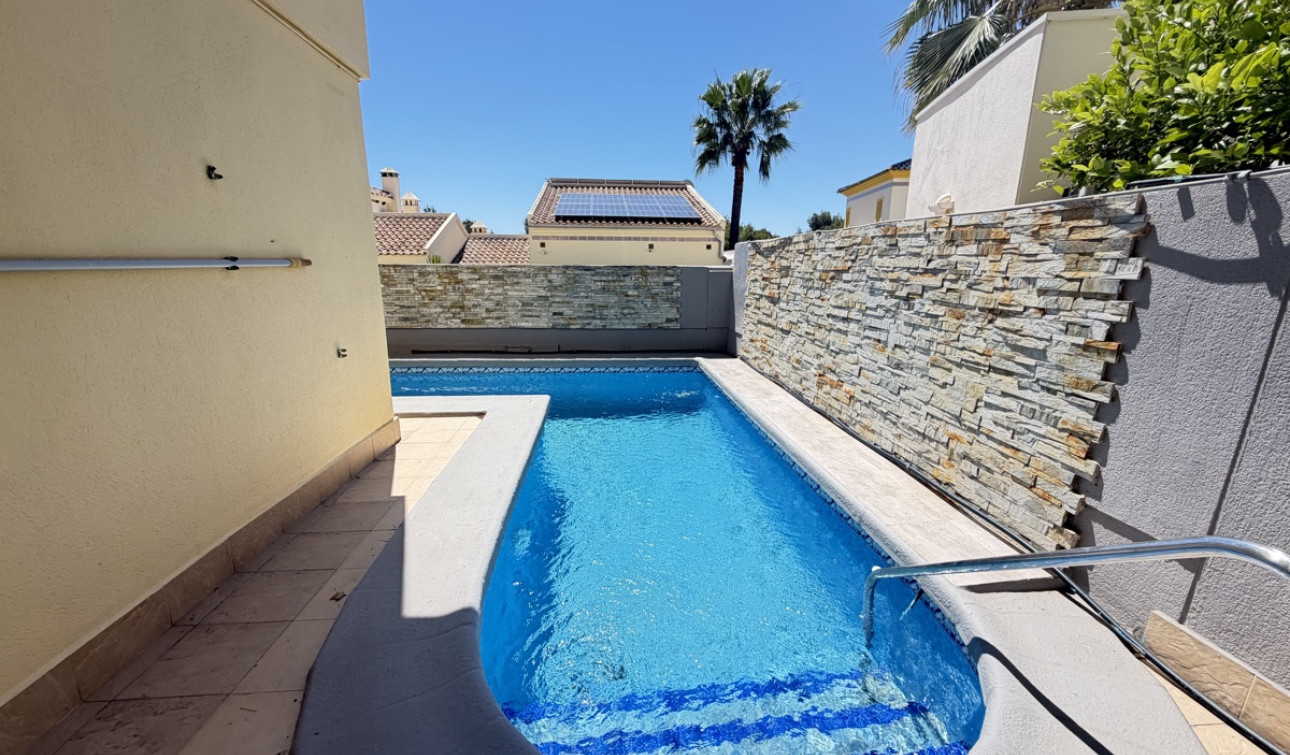 Resale - Detached Villa - Las Ramblas - Las Ramblas Golf