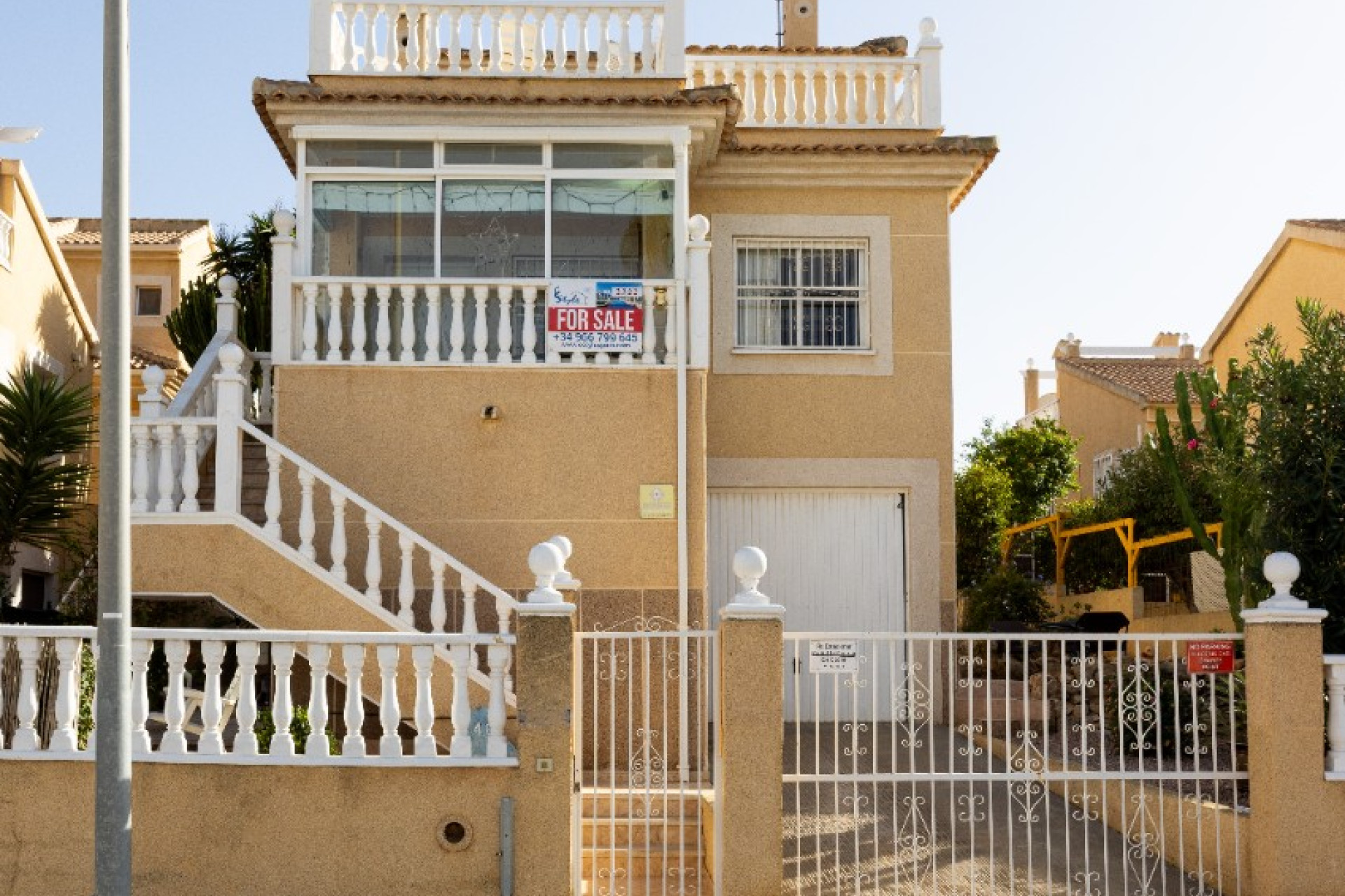 Resale - Detached Villa - Los Altos