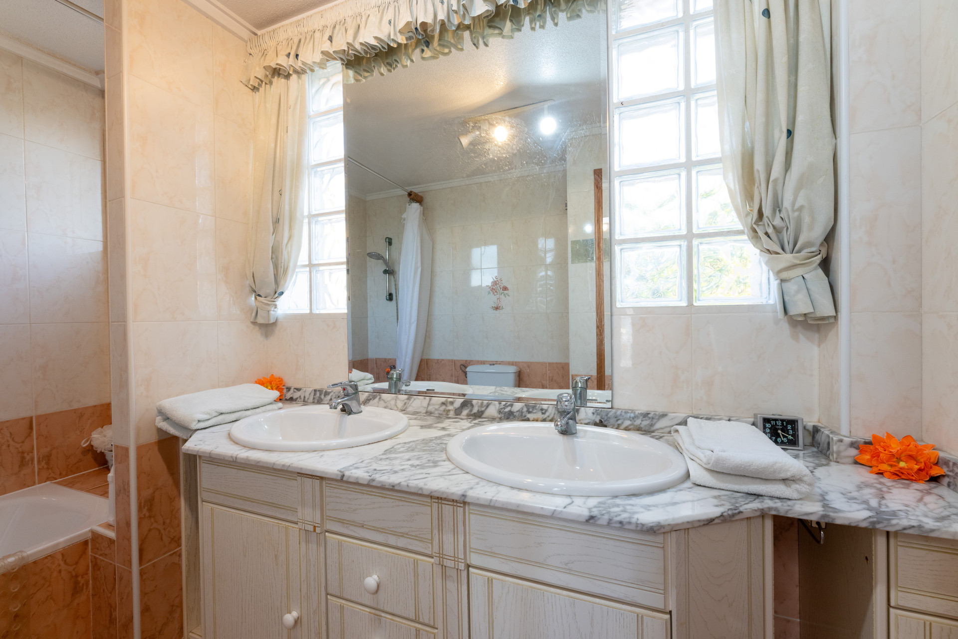 Resale - Detached Villa - Los Altos