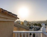 Resale - Detached Villa - Los Altos