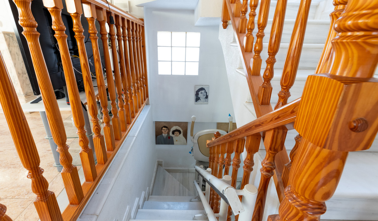 Resale - Detached Villa - Los Altos