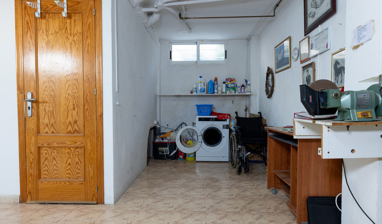 Resale - Detached Villa - Los Altos