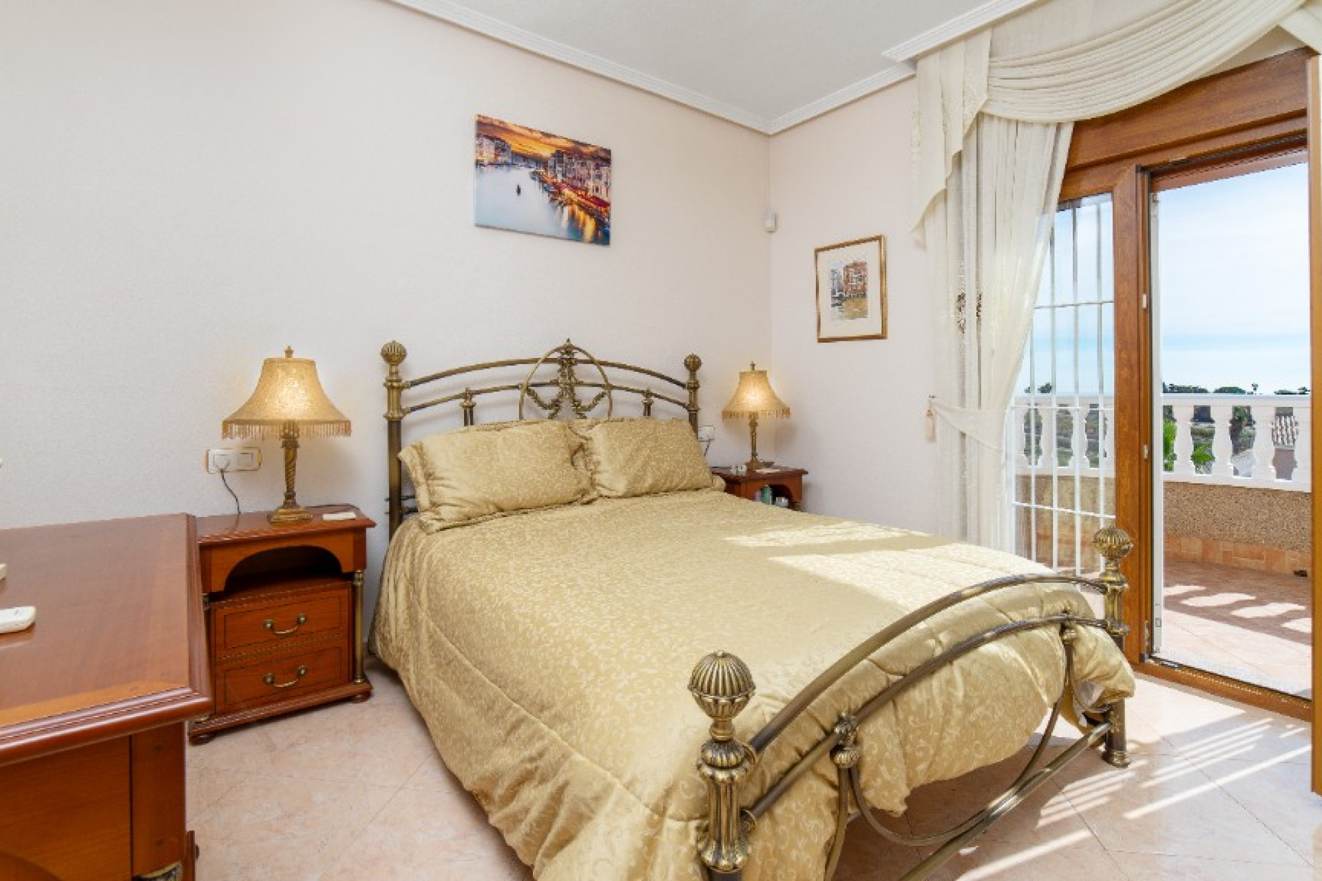 Resale - Detached Villa - Los Altos