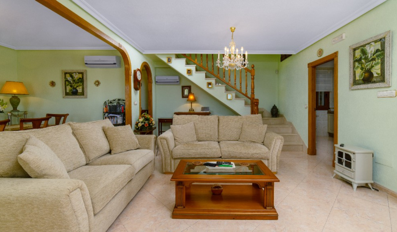 Resale - Detached Villa - Los Altos