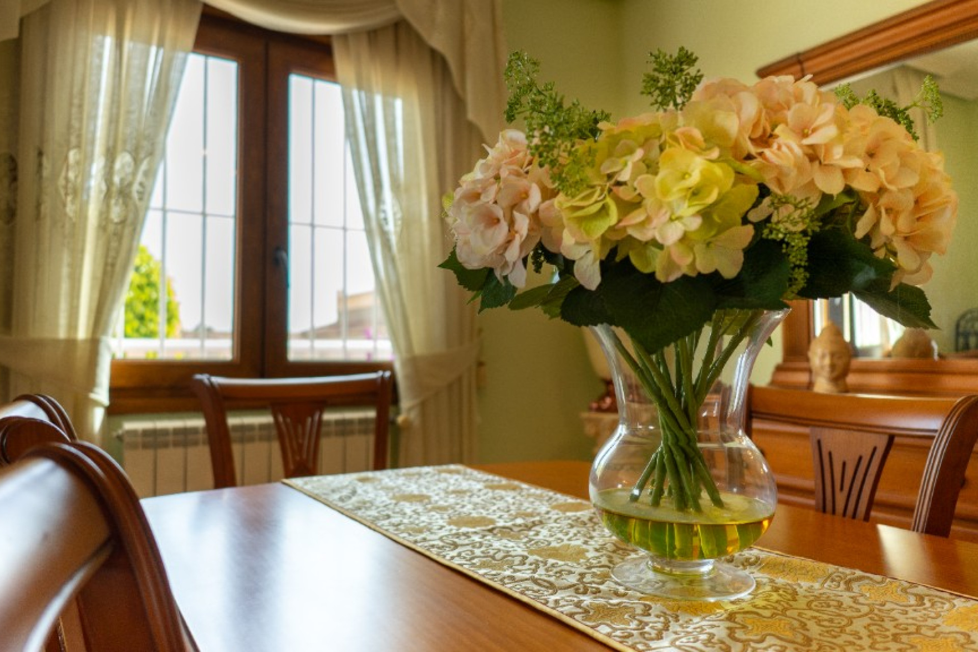 Resale - Detached Villa - Los Altos