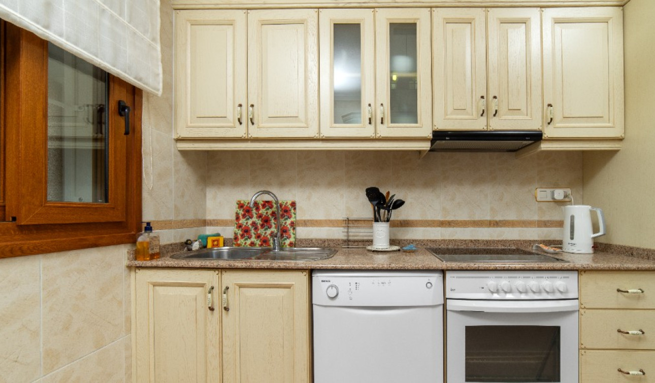 Resale - Detached Villa - Los Altos