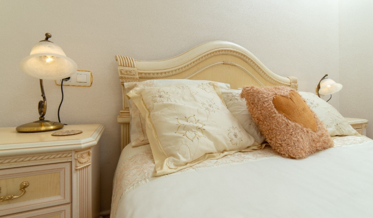 Resale - Detached Villa - Los Altos