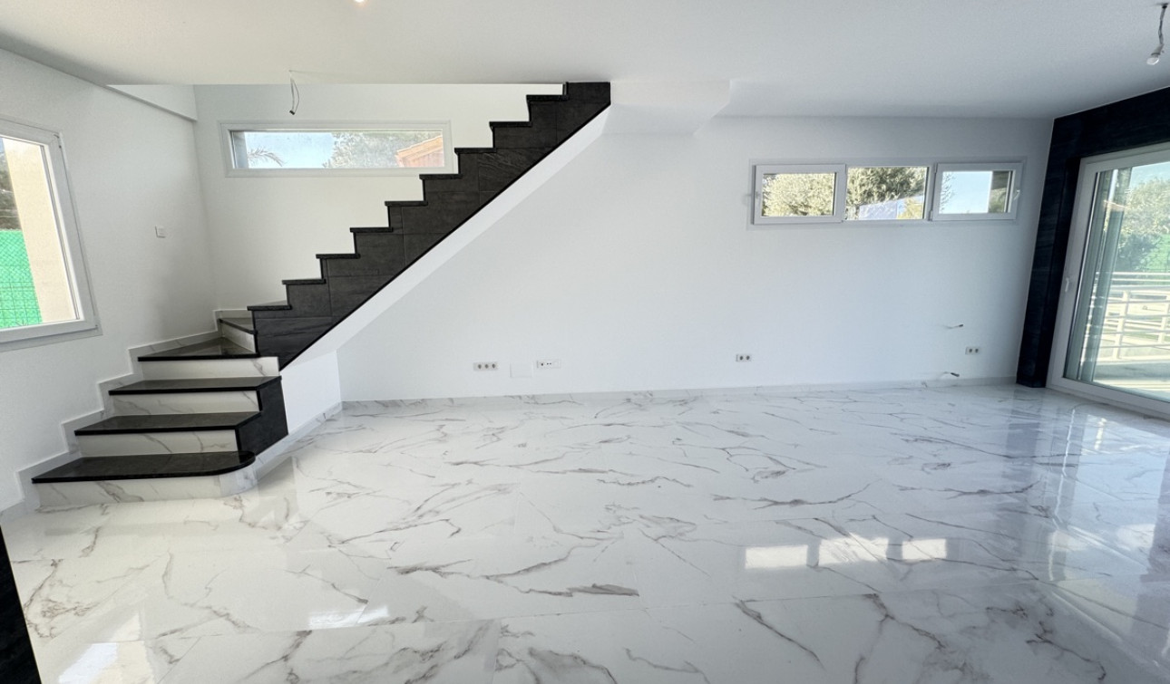 Resale - Detached Villa - Los Balcones