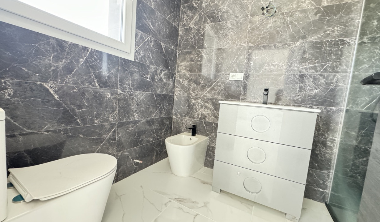 Resale - Detached Villa - Los Balcones