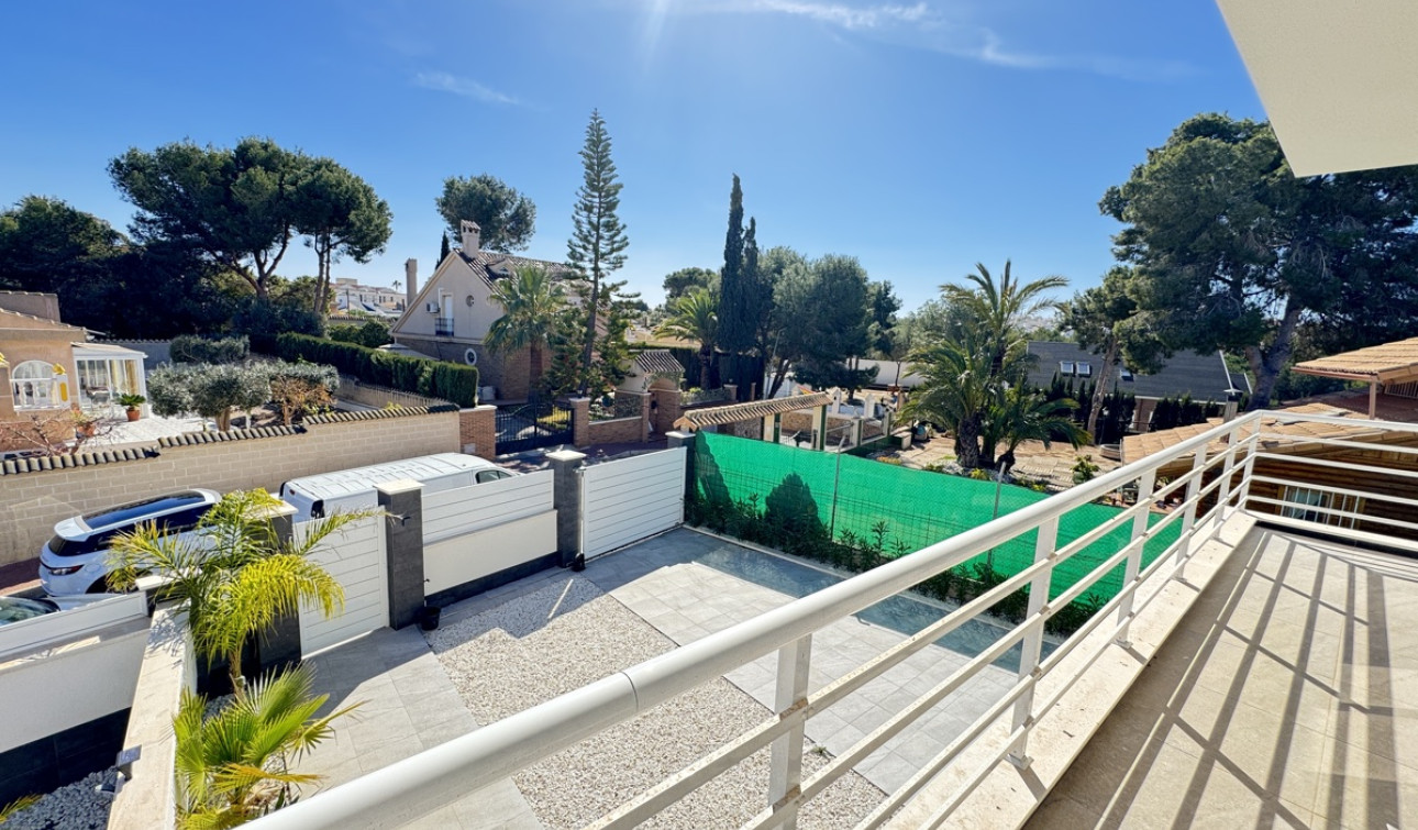 Resale - Detached Villa - Los Balcones