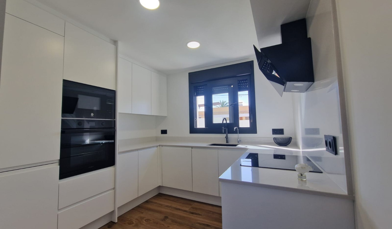 Resale - Detached Villa - Los Balcones