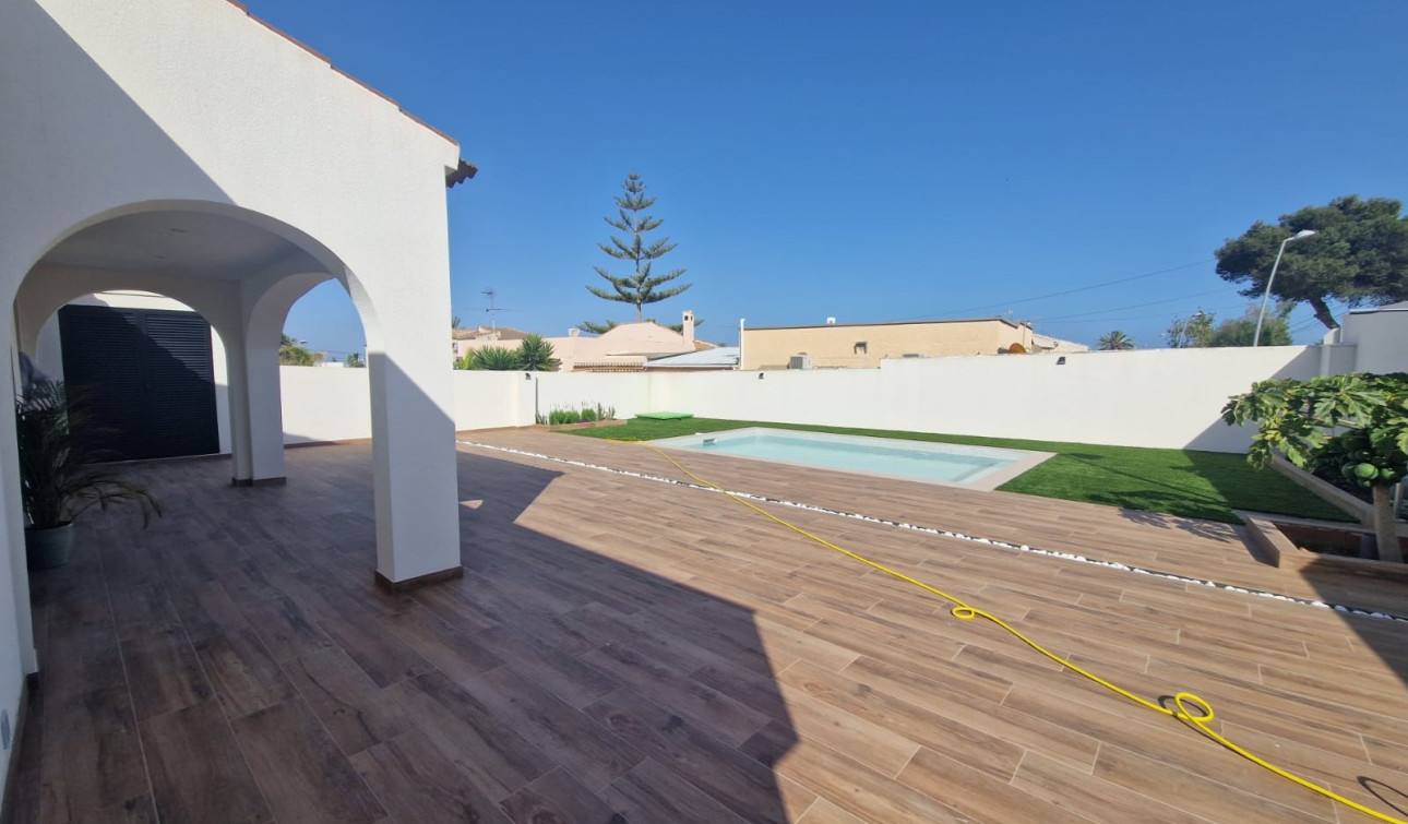 Resale - Detached Villa - Los Balcones