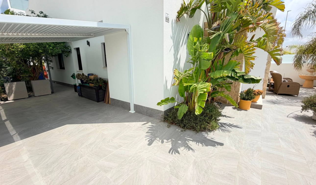 Resale - Detached Villa - Los Montesinos - La Herrada