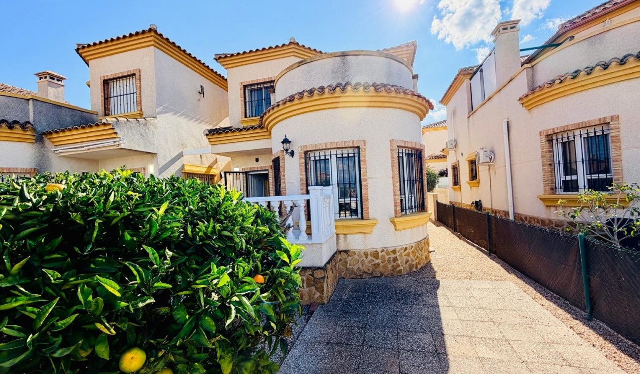 Resale - Detached Villa - Los Montesinos - La Herrada