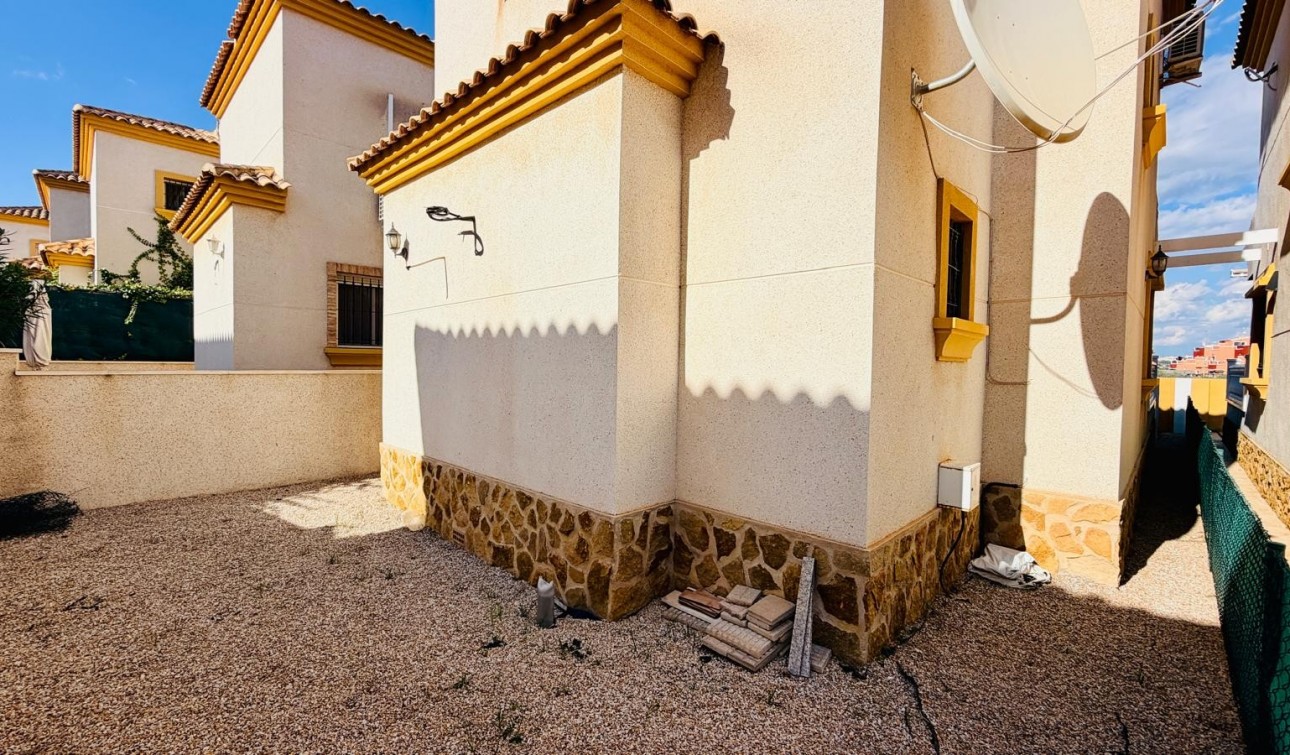 Resale - Detached Villa - Los Montesinos - La Herrada