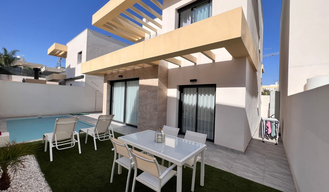 Resale - Detached Villa - Los Montesinos - Los Montesinos - Urb. La Herrada