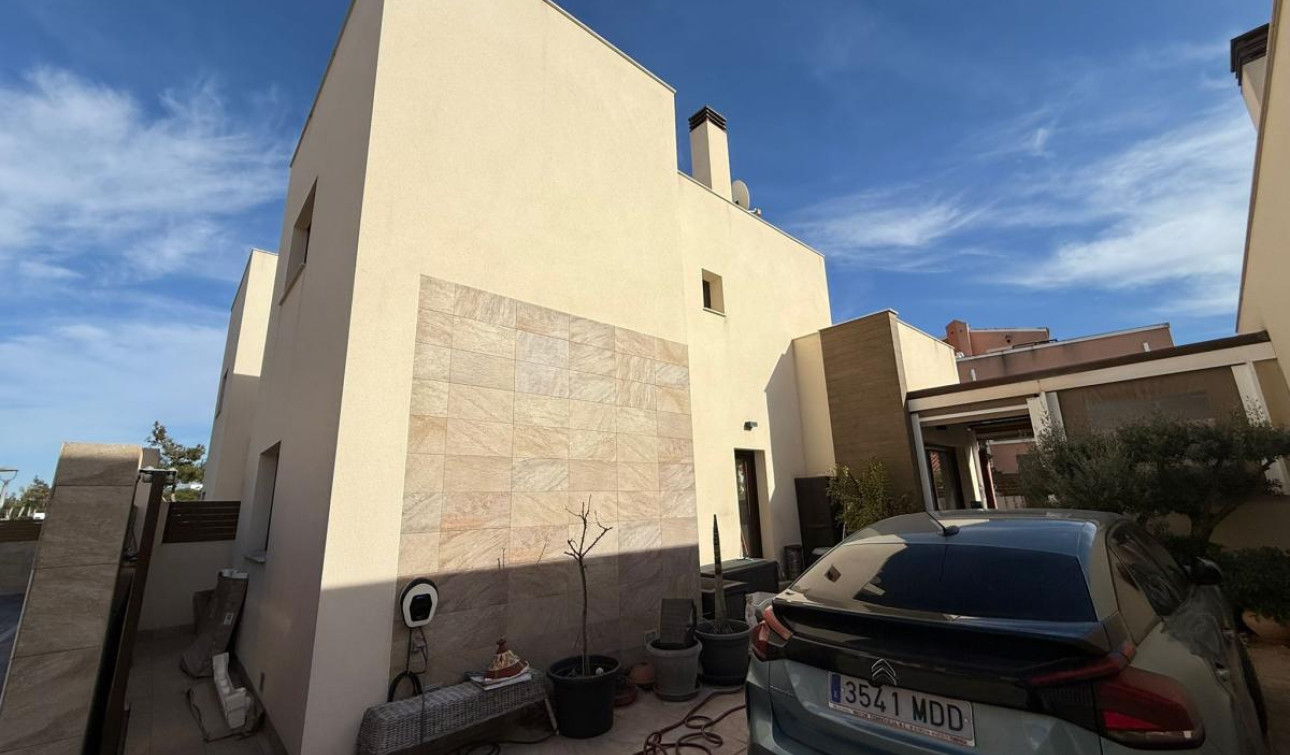 Resale - Detached Villa - Los Montesinos