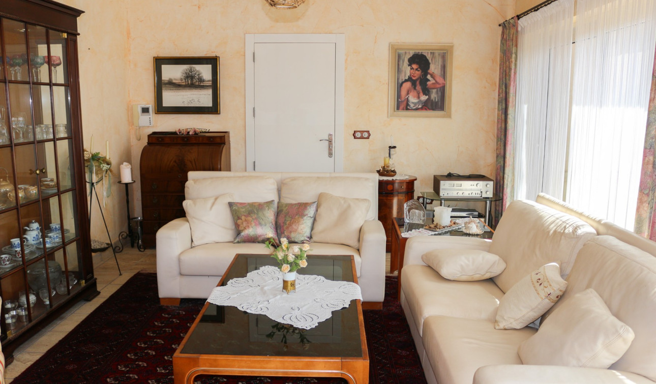 Resale - Detached Villa - Los Urrutias