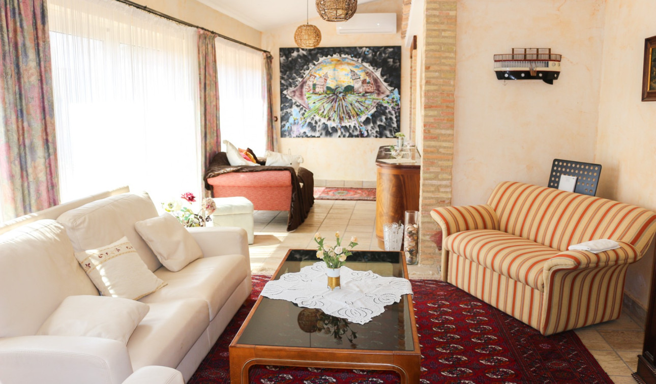 Resale - Detached Villa - Los Urrutias