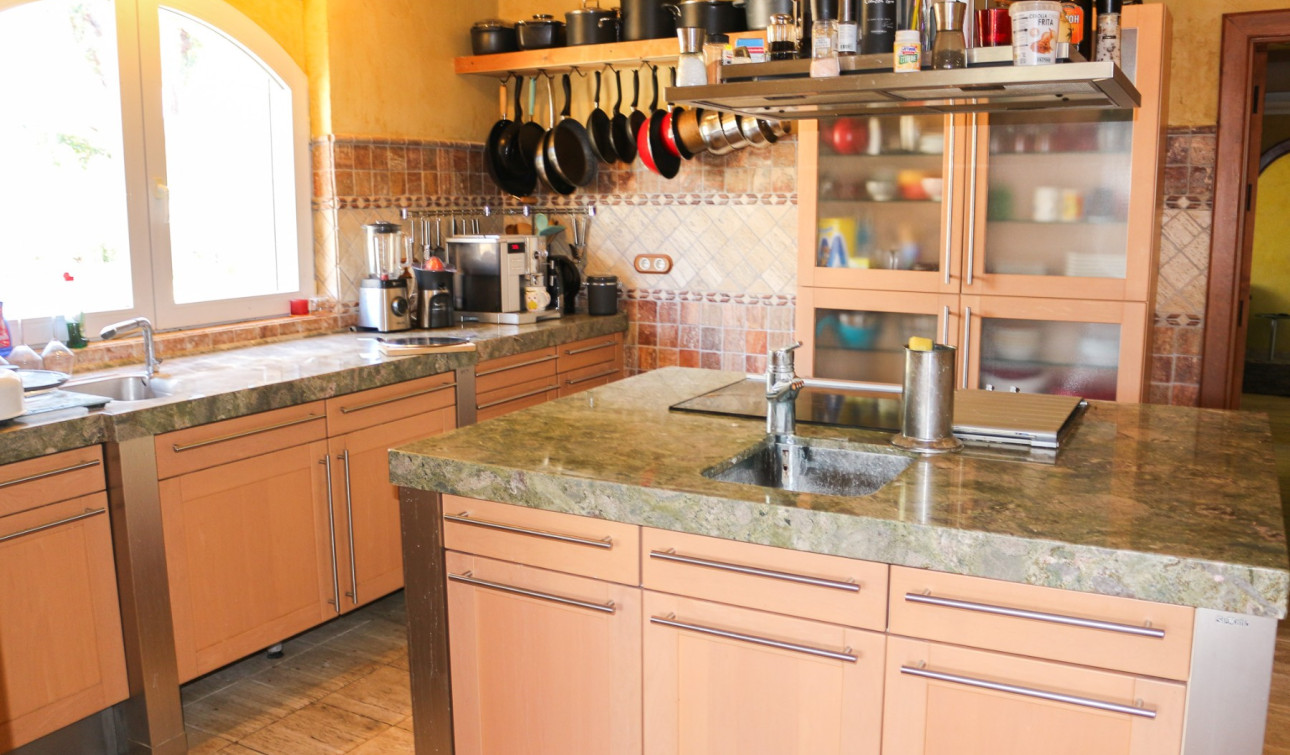 Resale - Detached Villa - Los Urrutias