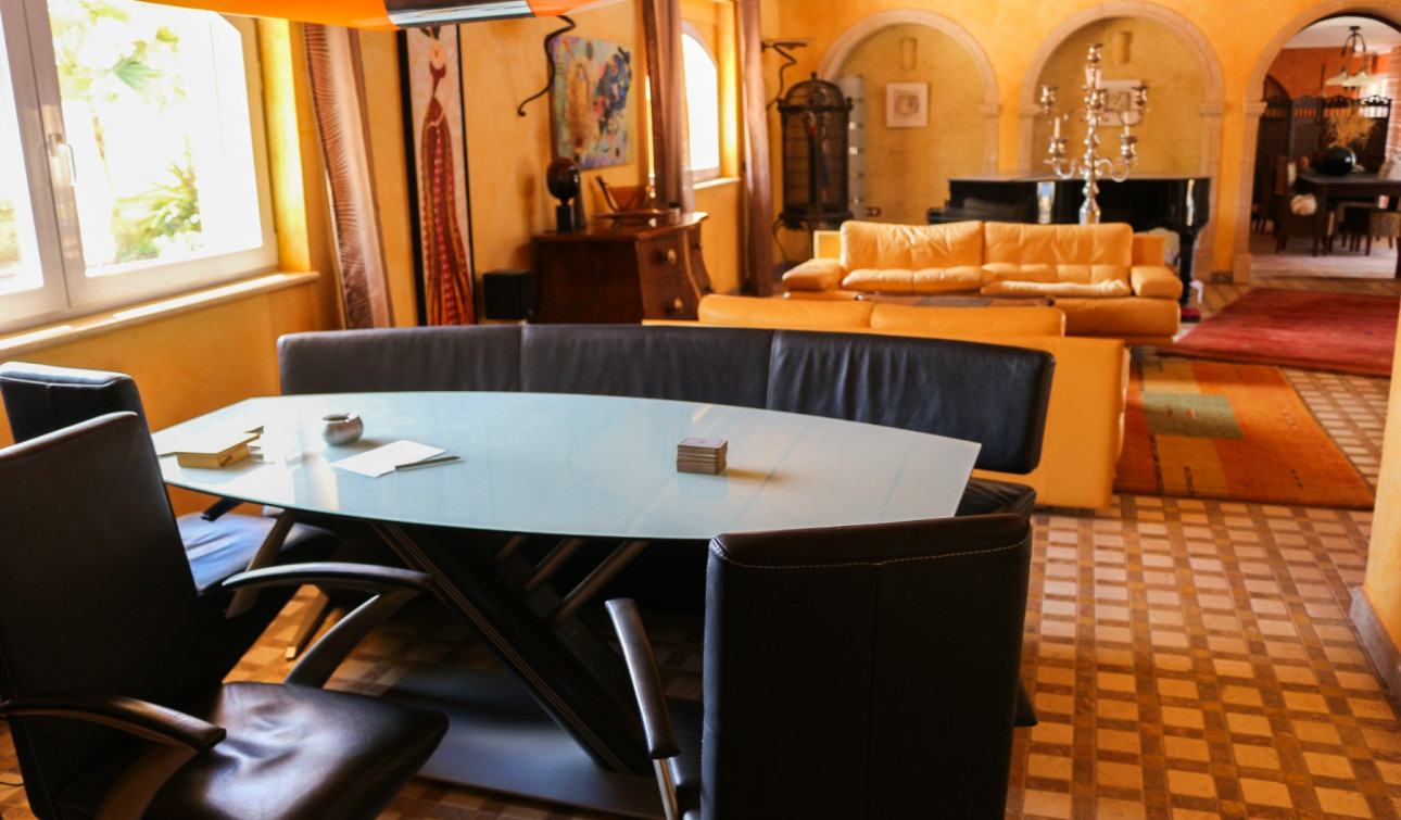 Resale - Detached Villa - Los Urrutias