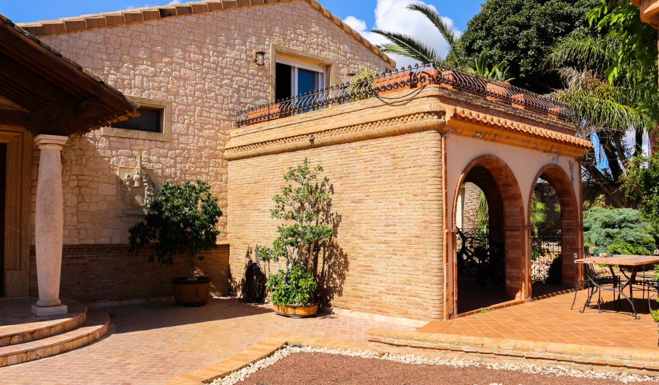 Resale - Detached Villa - Los Urrutias