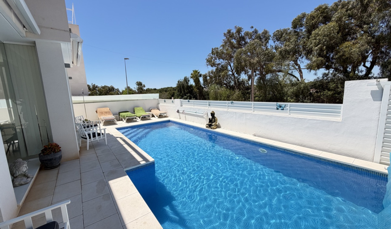 Resale - Detached Villa - Mil Palmeras