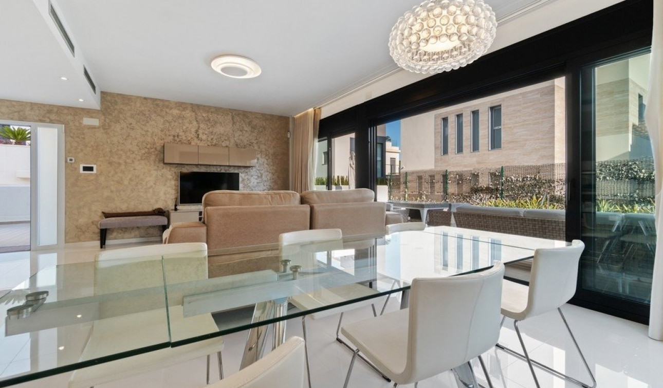 Resale - Detached Villa - Orihuela Costa - Agua Marina