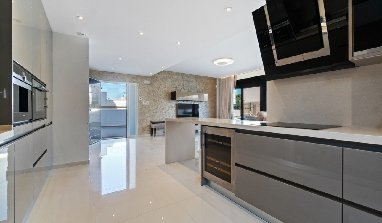 Resale - Detached Villa - Orihuela Costa - Agua Marina