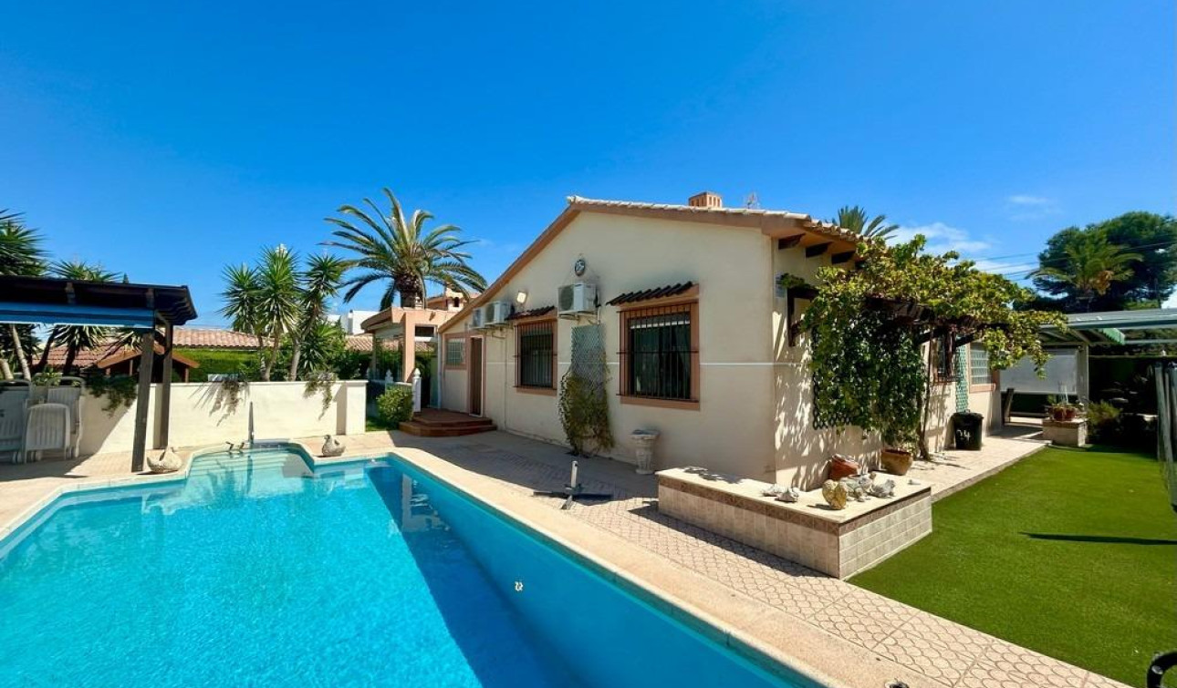 Resale - Detached Villa - Orihuela Costa - Aguamarina
