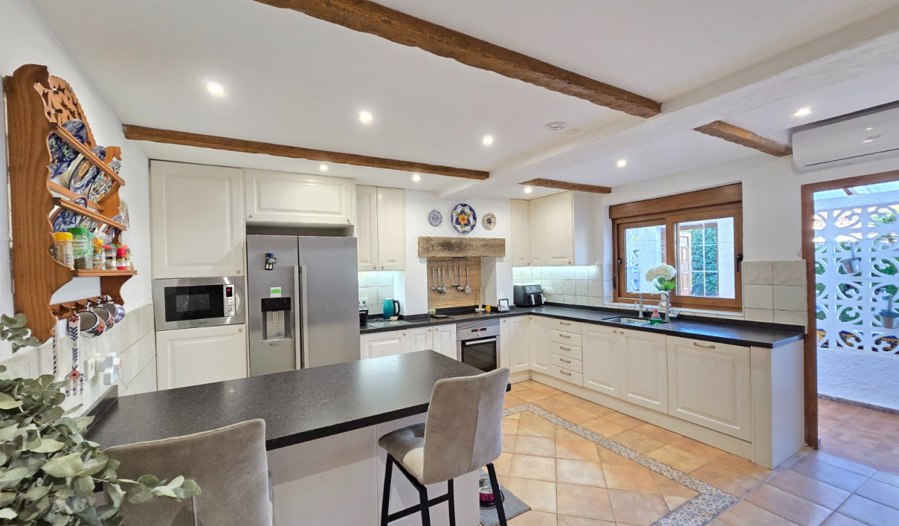 Resale - Detached Villa - Orihuela Costa - Cabo Roig *