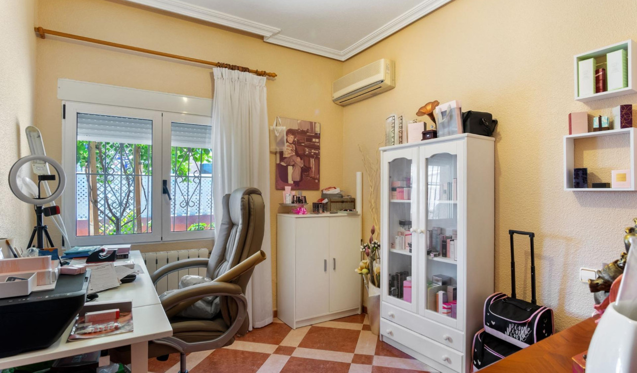 Resale - Detached Villa - Orihuela Costa - Campoamor