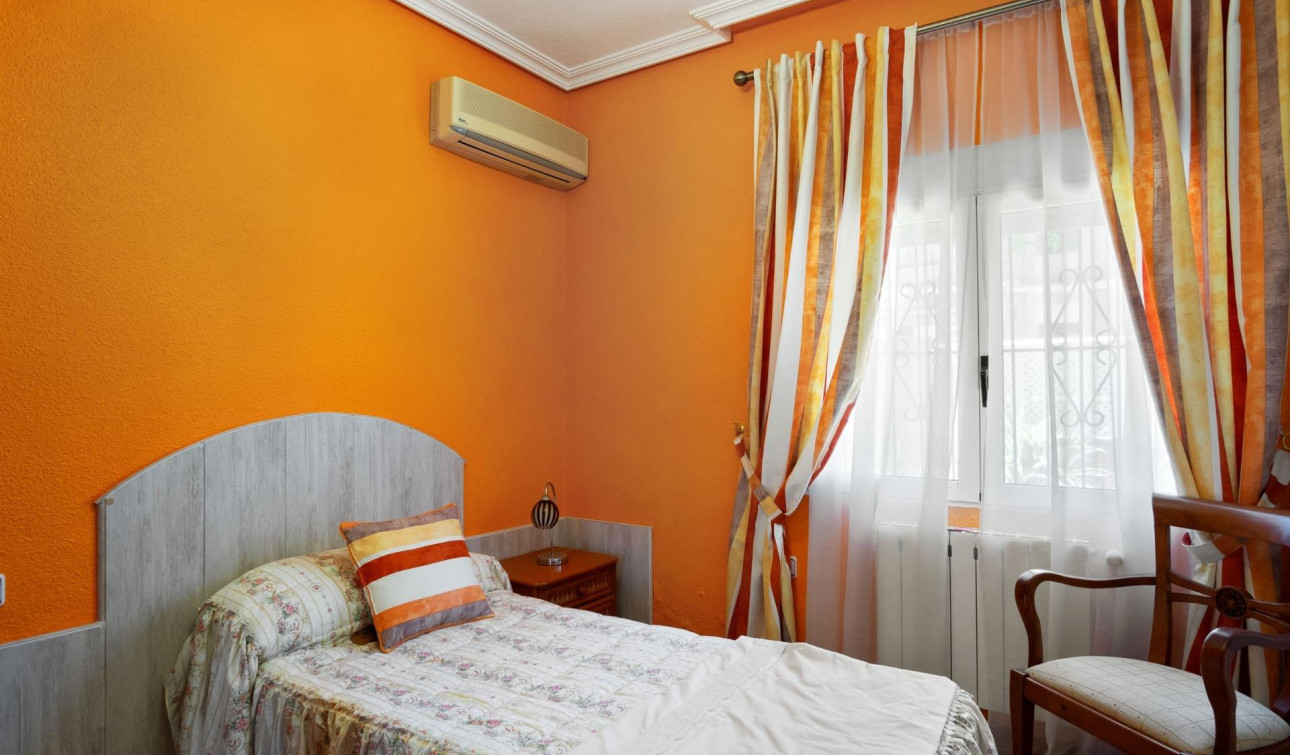 Resale - Detached Villa - Orihuela Costa - Campoamor