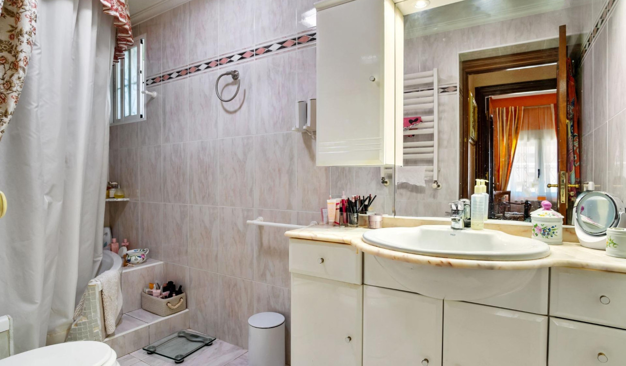 Resale - Detached Villa - Orihuela Costa - Campoamor