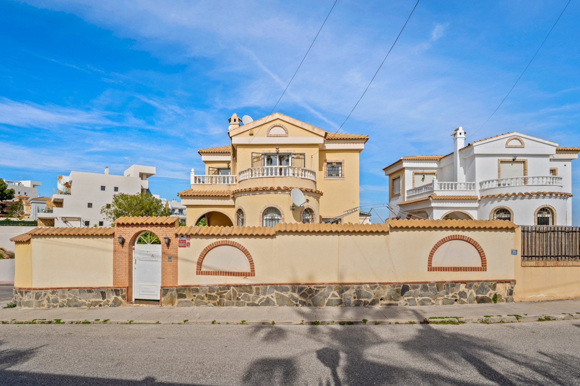 Resale - Detached Villa - Orihuela Costa - Castillo de Don Juan