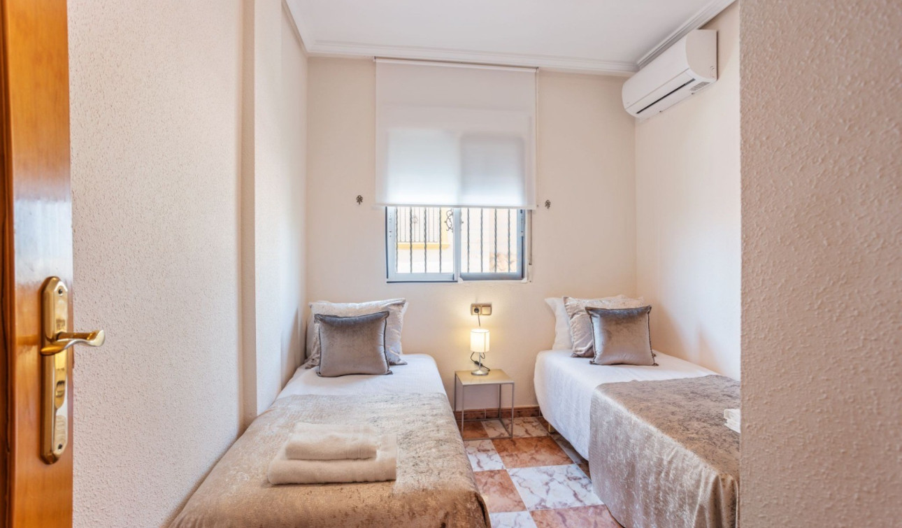 Resale - Detached Villa - Orihuela Costa - La Regia
