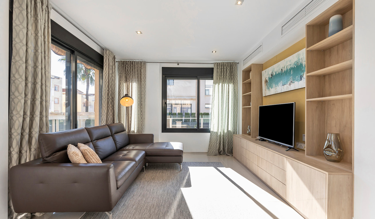 Resale - Detached Villa - Orihuela Costa - La Zenia