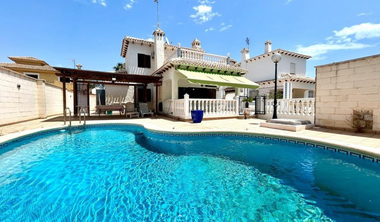 Resale - Detached Villa - Orihuela Costa - La Zenia
