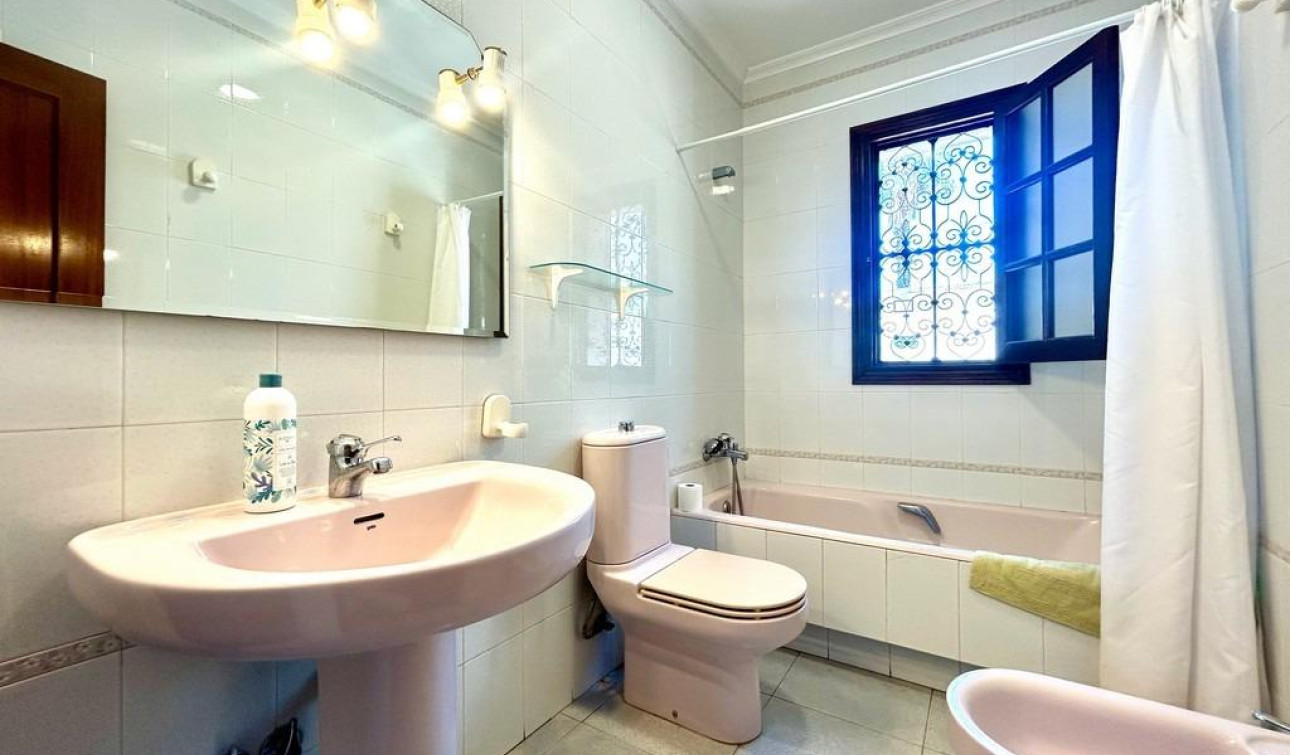 Resale - Detached Villa - Orihuela Costa - La Zenia