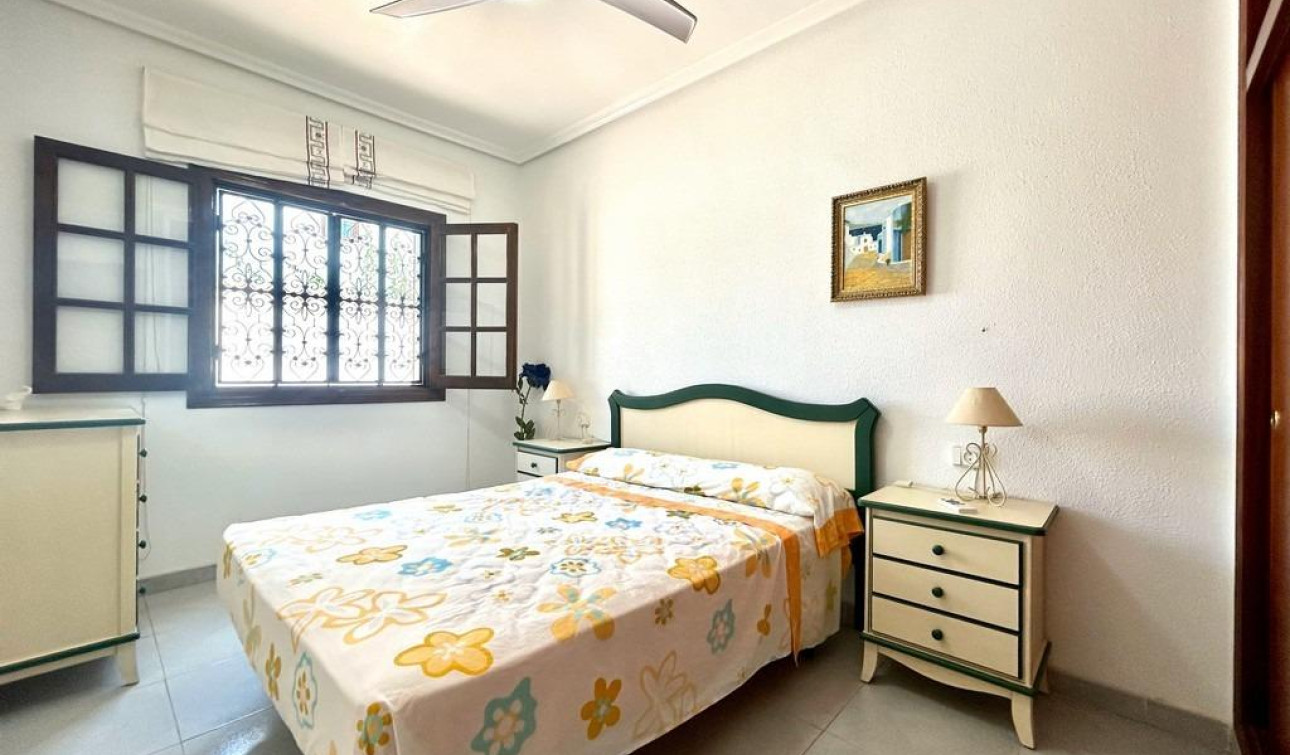 Resale - Detached Villa - Orihuela Costa - La Zenia