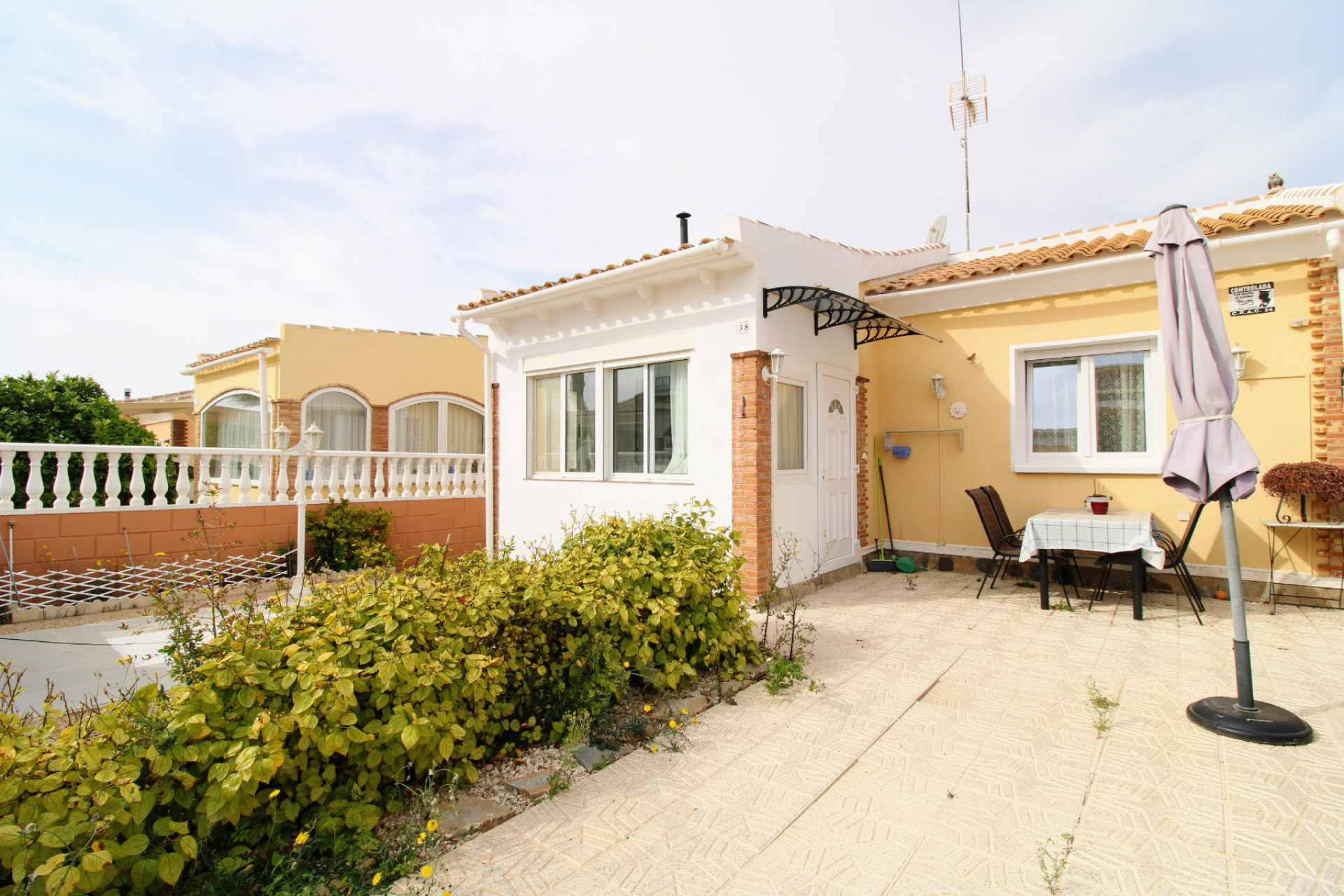 Resale - Detached Villa - Orihuela Costa - Las Mimosas