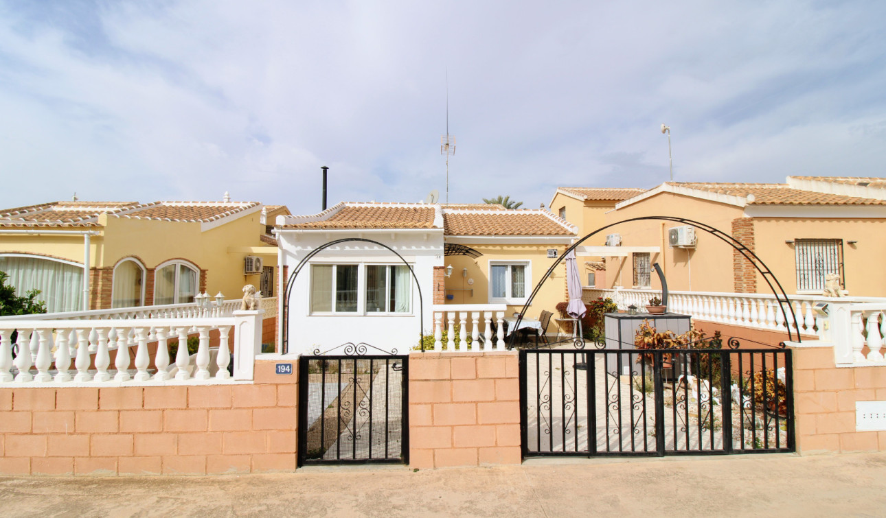 Resale - Detached Villa - Orihuela Costa - Las Mimosas