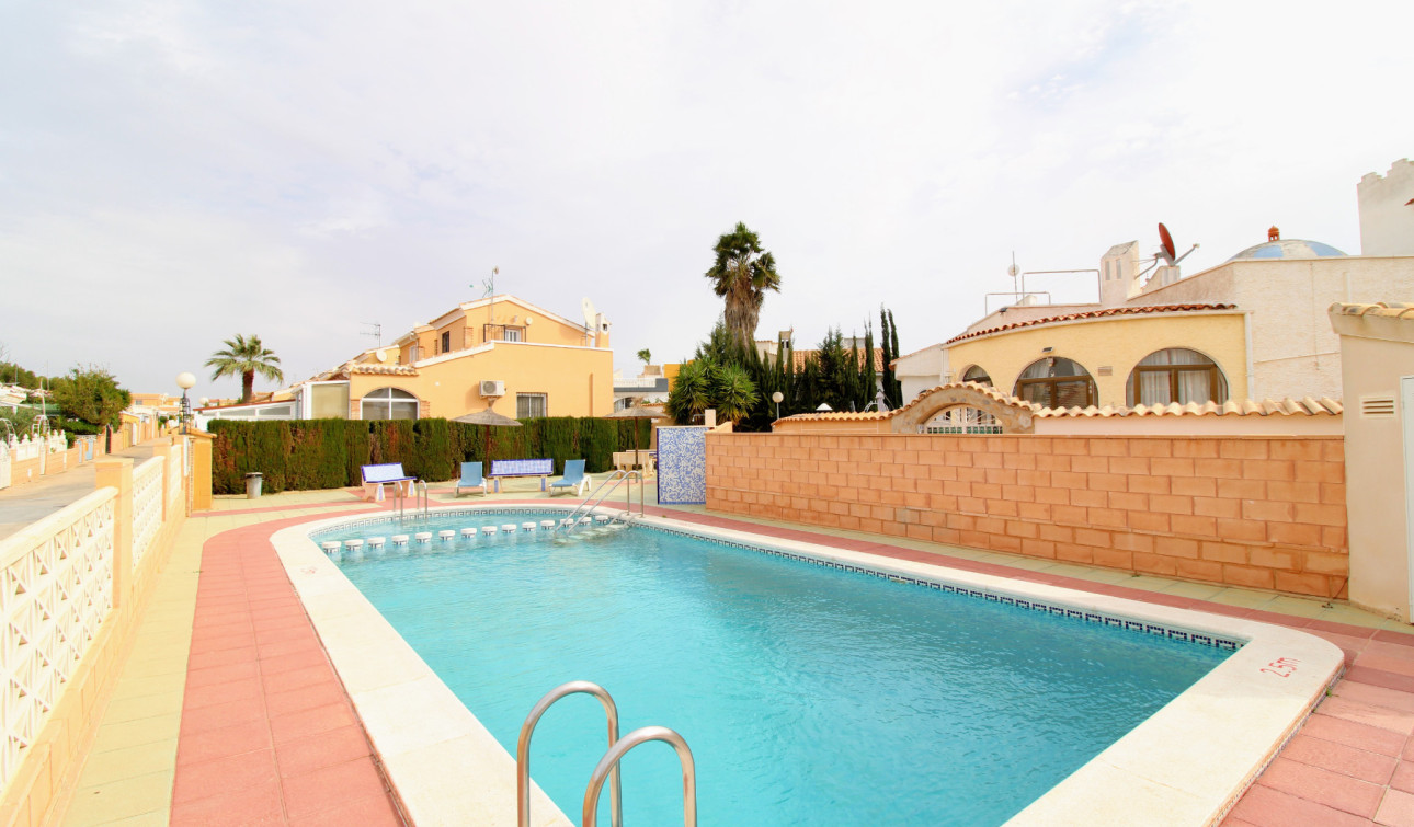 Resale - Detached Villa - Orihuela Costa - Las Mimosas