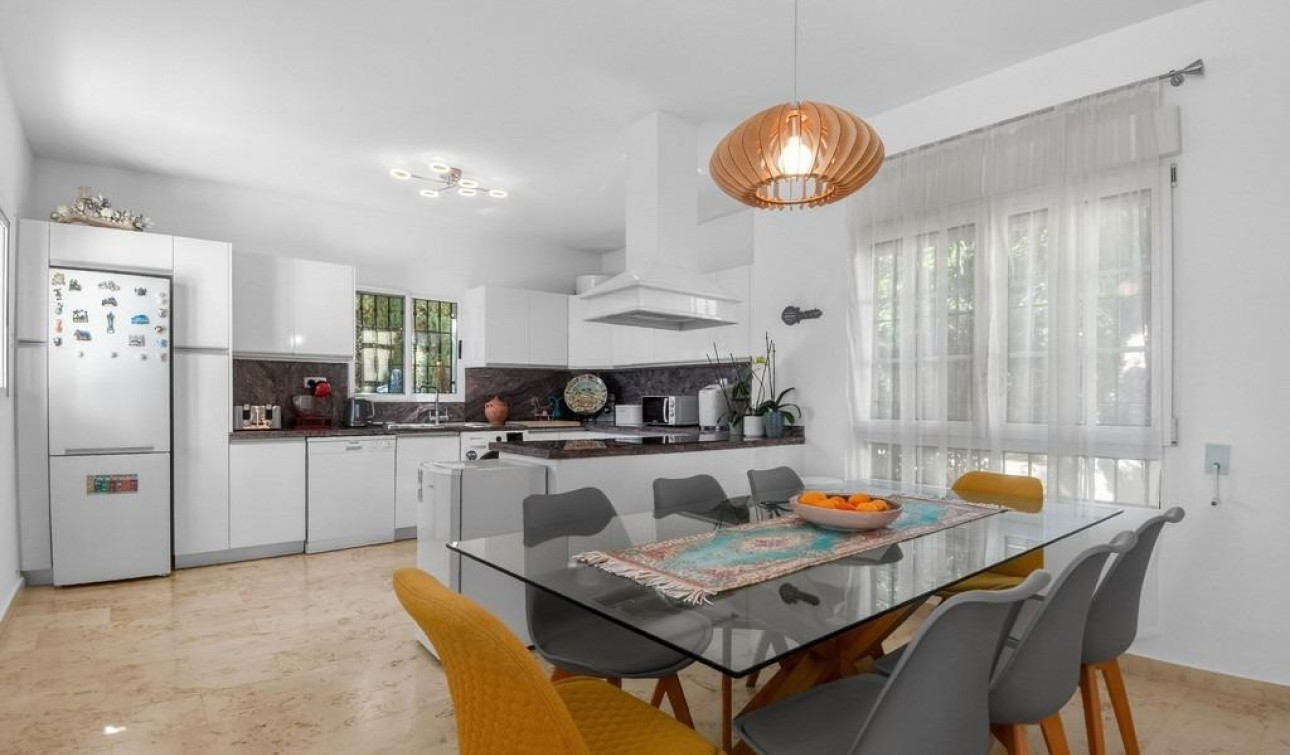 Resale - Detached Villa - Orihuela Costa - Las Ramblas