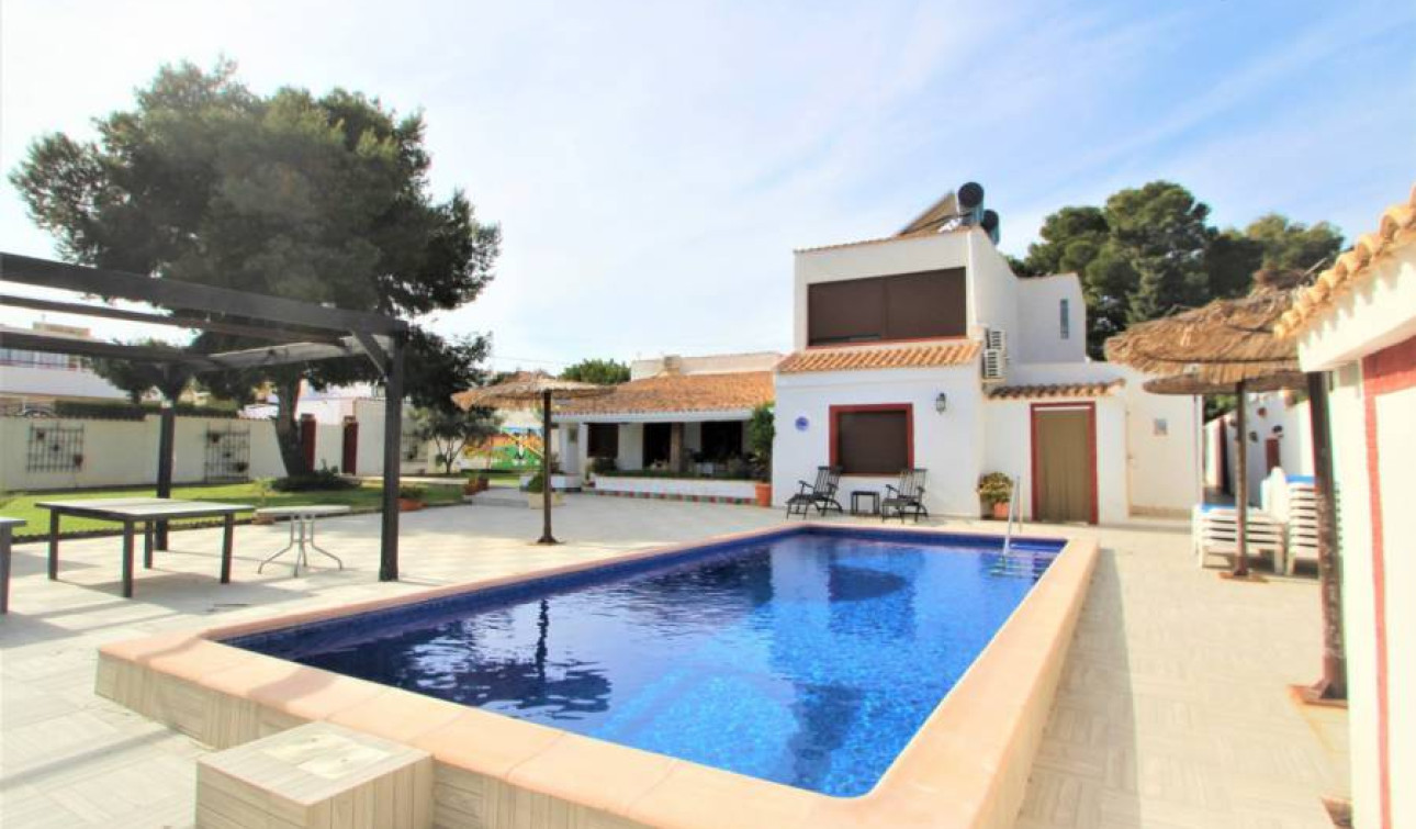 Resale - Detached Villa - Orihuela Costa - Lomas de Cabo Roig