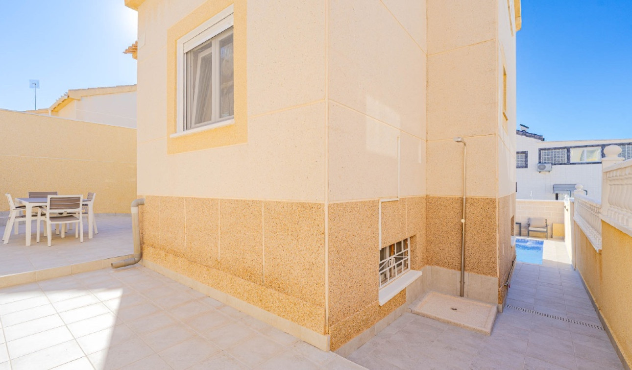 Resale - Detached Villa - Orihuela Costa - Los Altos