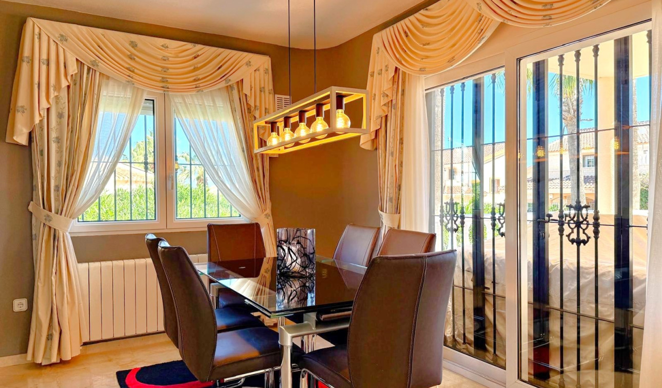 Resale - Detached Villa - Orihuela Costa - Los Dolses