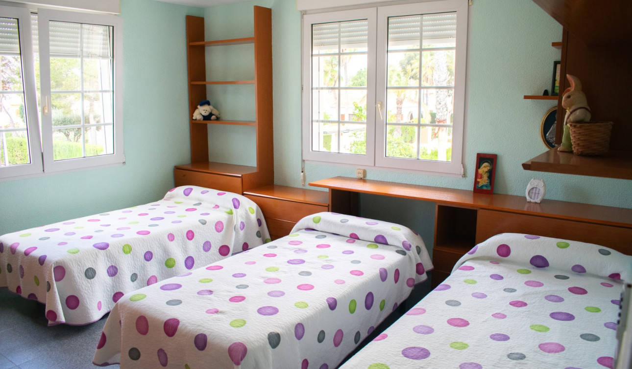 Resale - Detached Villa - Orihuela Costa - MUY CERCA DE LA PLAYA