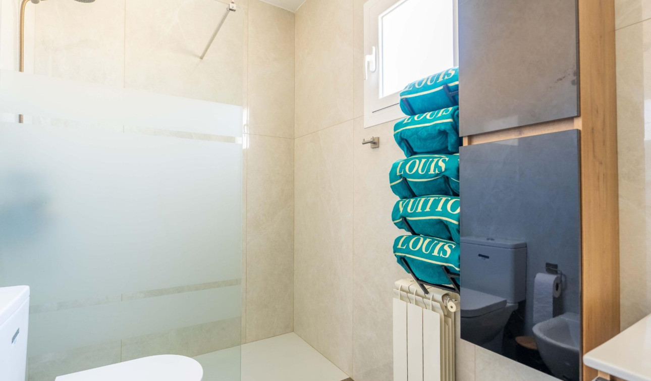 Resale - Detached Villa - Orihuela Costa - Punta Prima