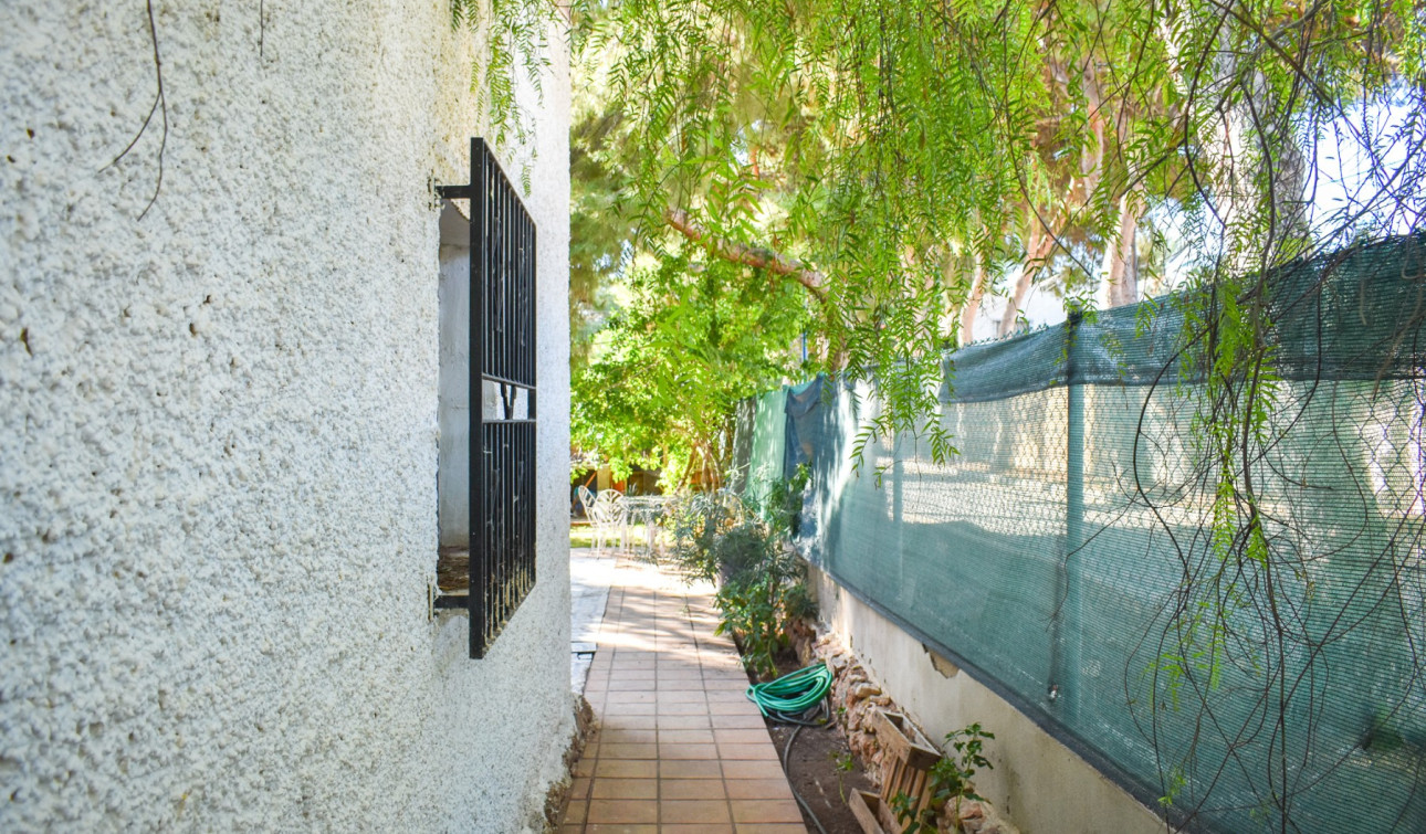 Resale - Detached Villa - Orihuela Costa - Punta Prima